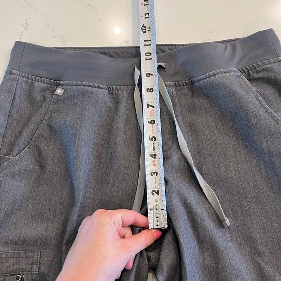 Figs Zamora Jogger Scrub Pants in Graphite size Medium‎ Petite - Picture 9 of 10